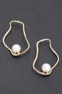 Dreamkue Faux Pearl Metal Earrings